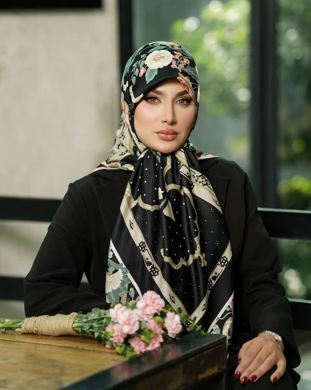 روسری ابریشم ژاکارد وارداتی طرح هرمس سلطنتی