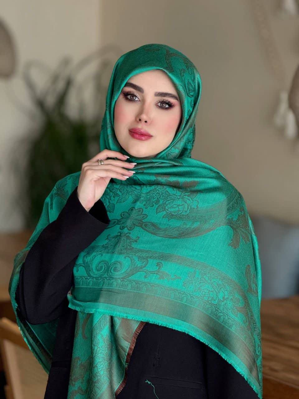 روسری نخ ژاکارد طرح اسلیمی سلطنتی سبز