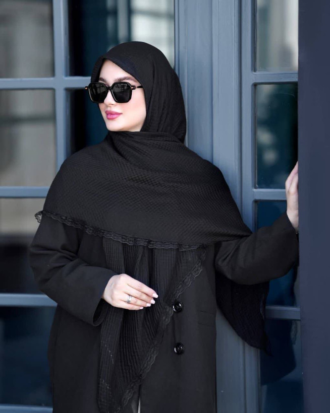روسری نخی پلیسه دور دانتل ساده