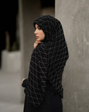 روسری نخی درختی فول نگین نقره ای طرح لوزی